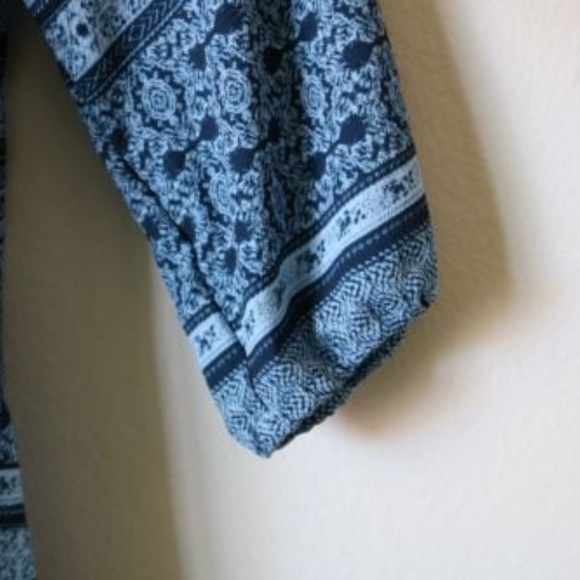 LDLA Womens Blue Aztec Stripe Print Top - Picture 4 of 7